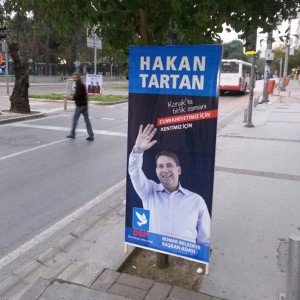Ayaklı afiş izmir